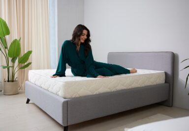 Какая ткань лучше для обивки кроватей